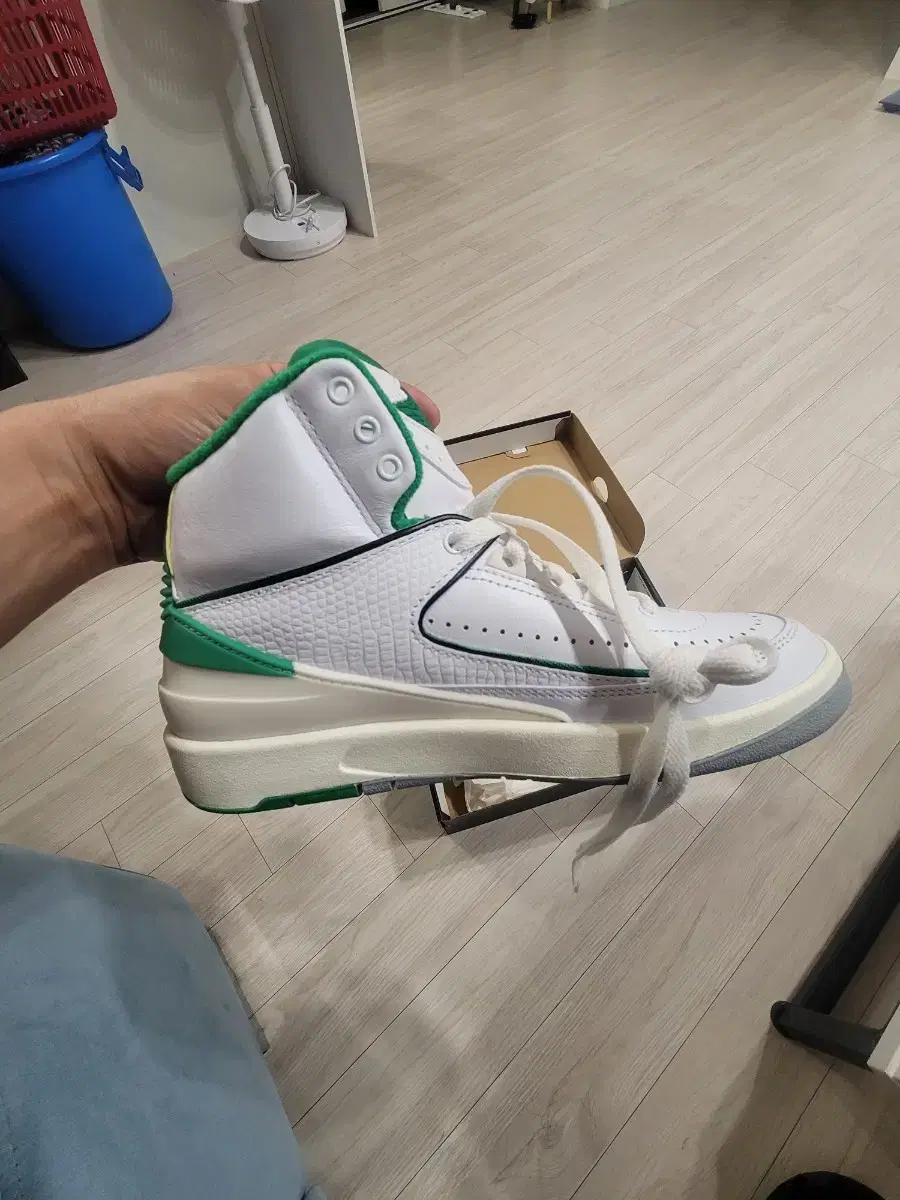 thumbnail-2